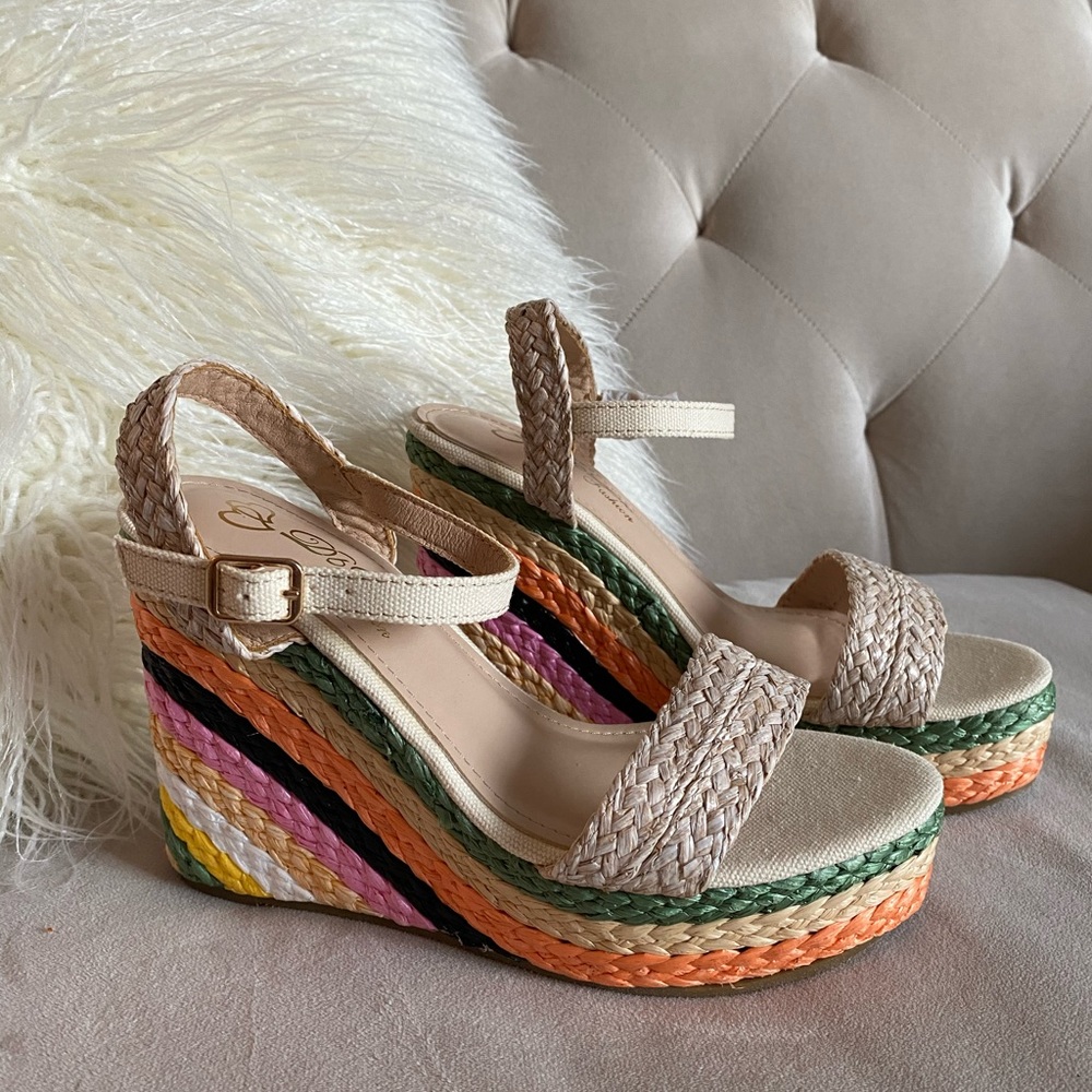 NWB Multicolored wedge sandals - Picture 5 of 7